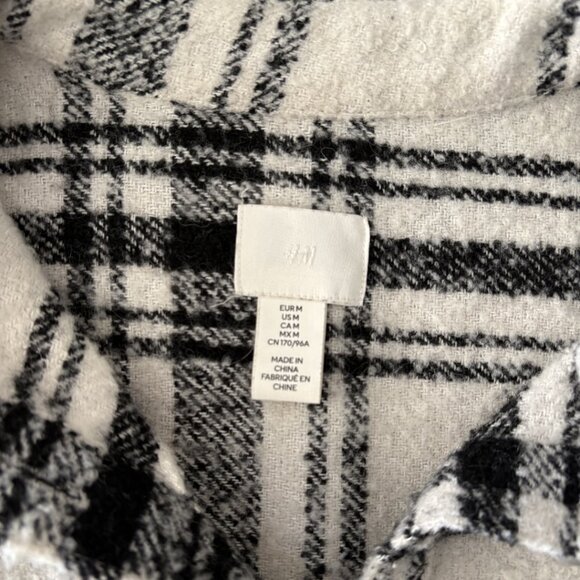 H&M | Plaid Shacket - Picture 6 of 8